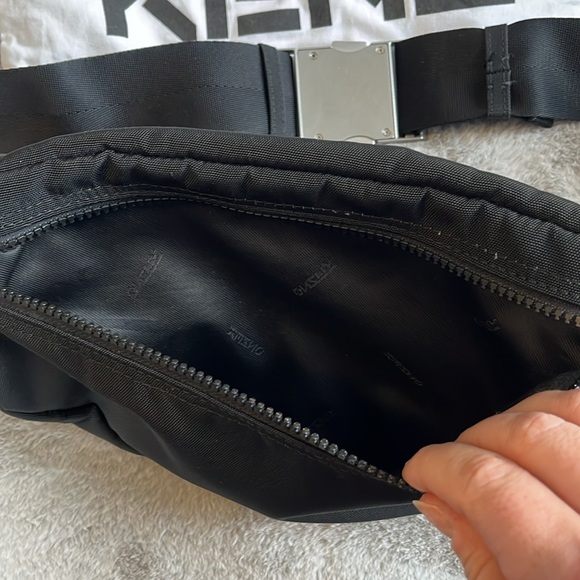 Kenzo Pouch - Picture 9 of 12